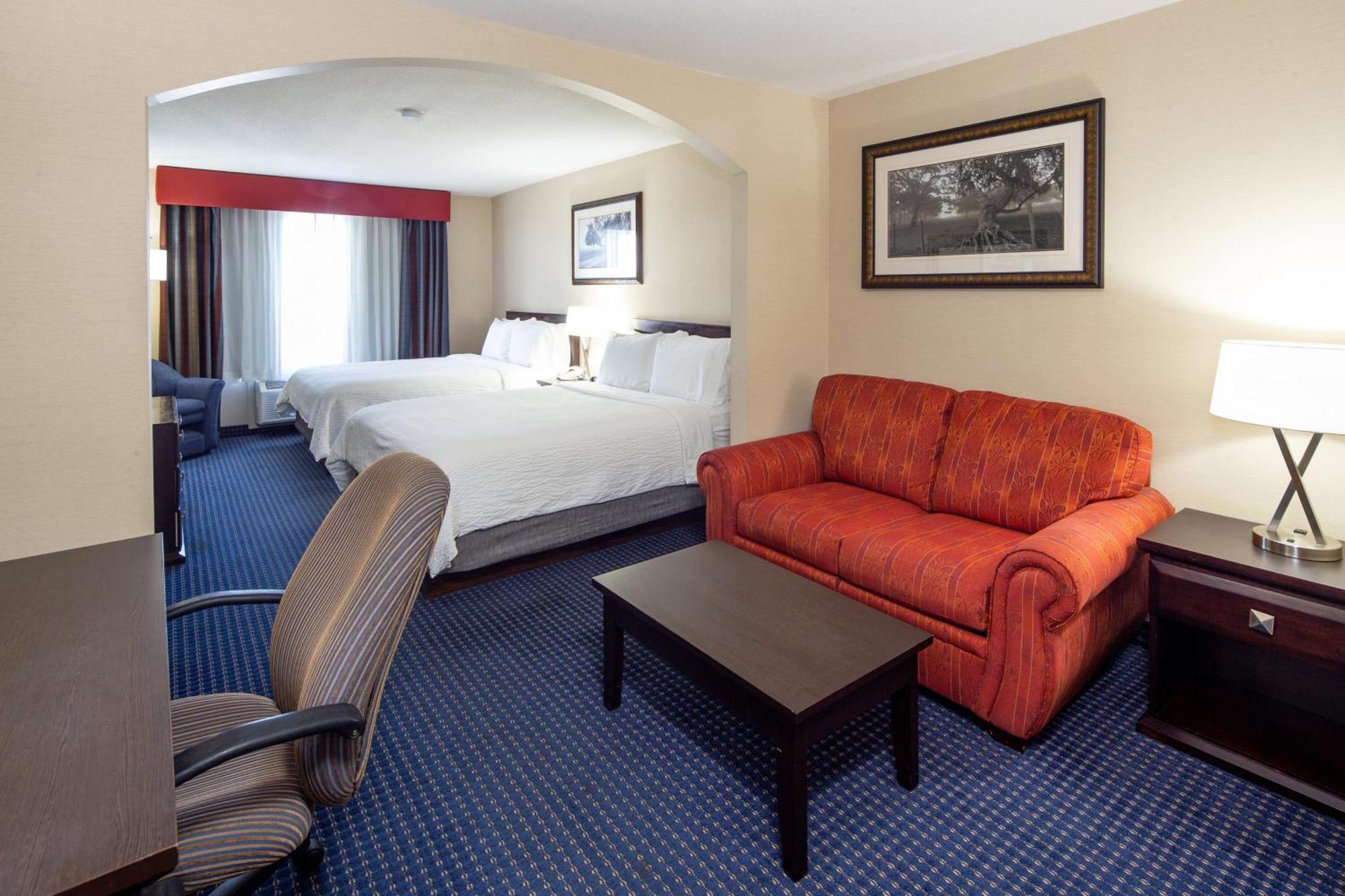 Holiday Inn Express Hotel & Suites Edson By Ihg Exterior photo
