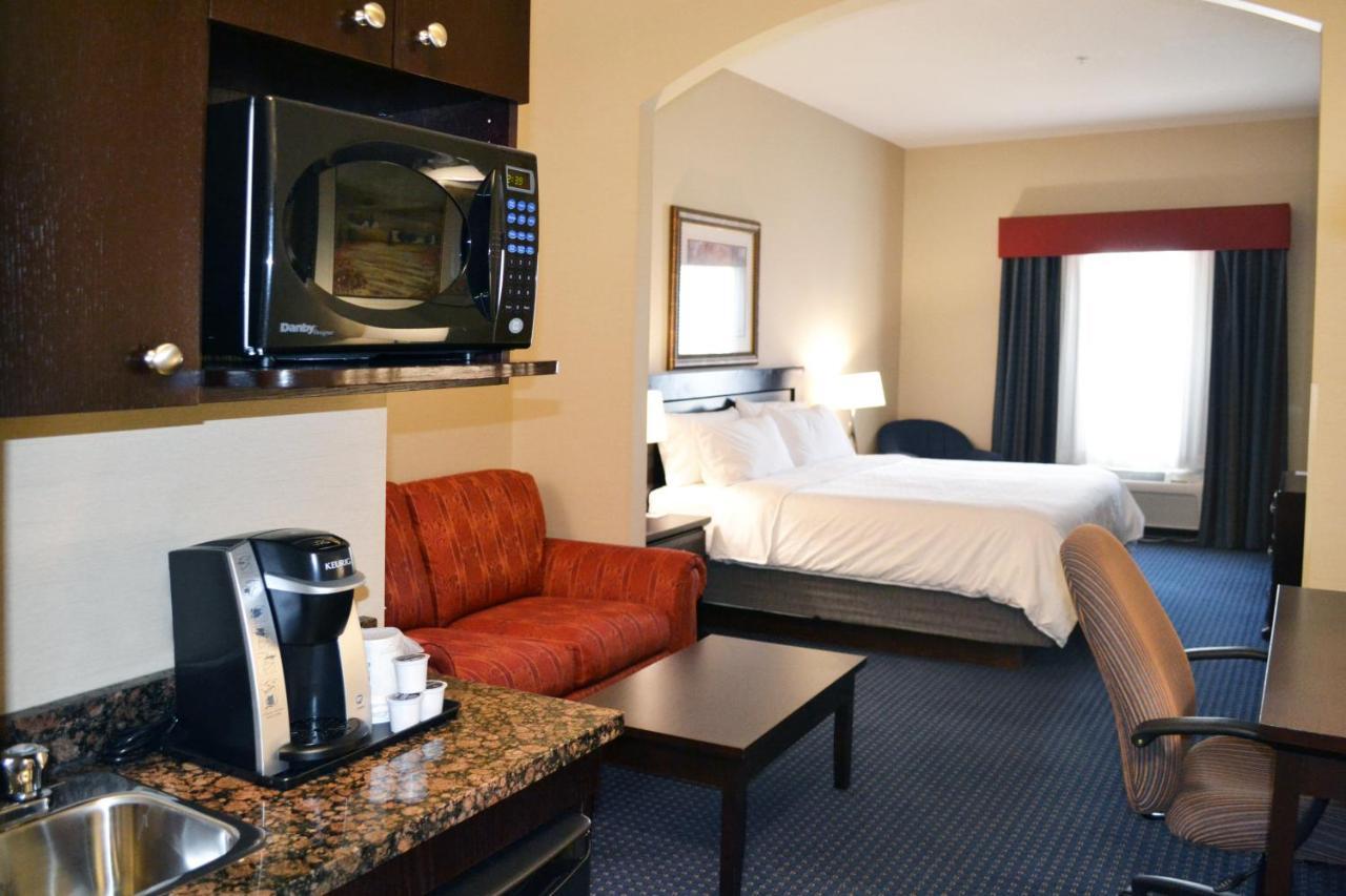 Holiday Inn Express Hotel & Suites Edson By Ihg Exterior photo